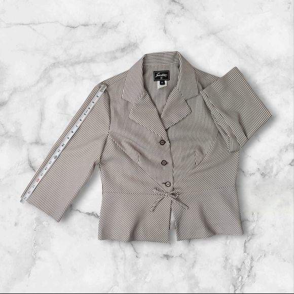 Sweet Suit Striped Blazer - Picture 4 of 7